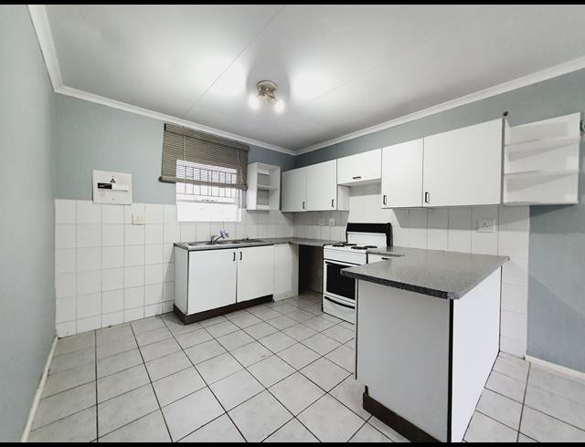 2 BEDROOM APARTMENT RENTED IN VORNA VALLEY